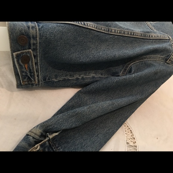 Vintage Levi jacket believed late 80s/early 90s - Picture 7 of 8
